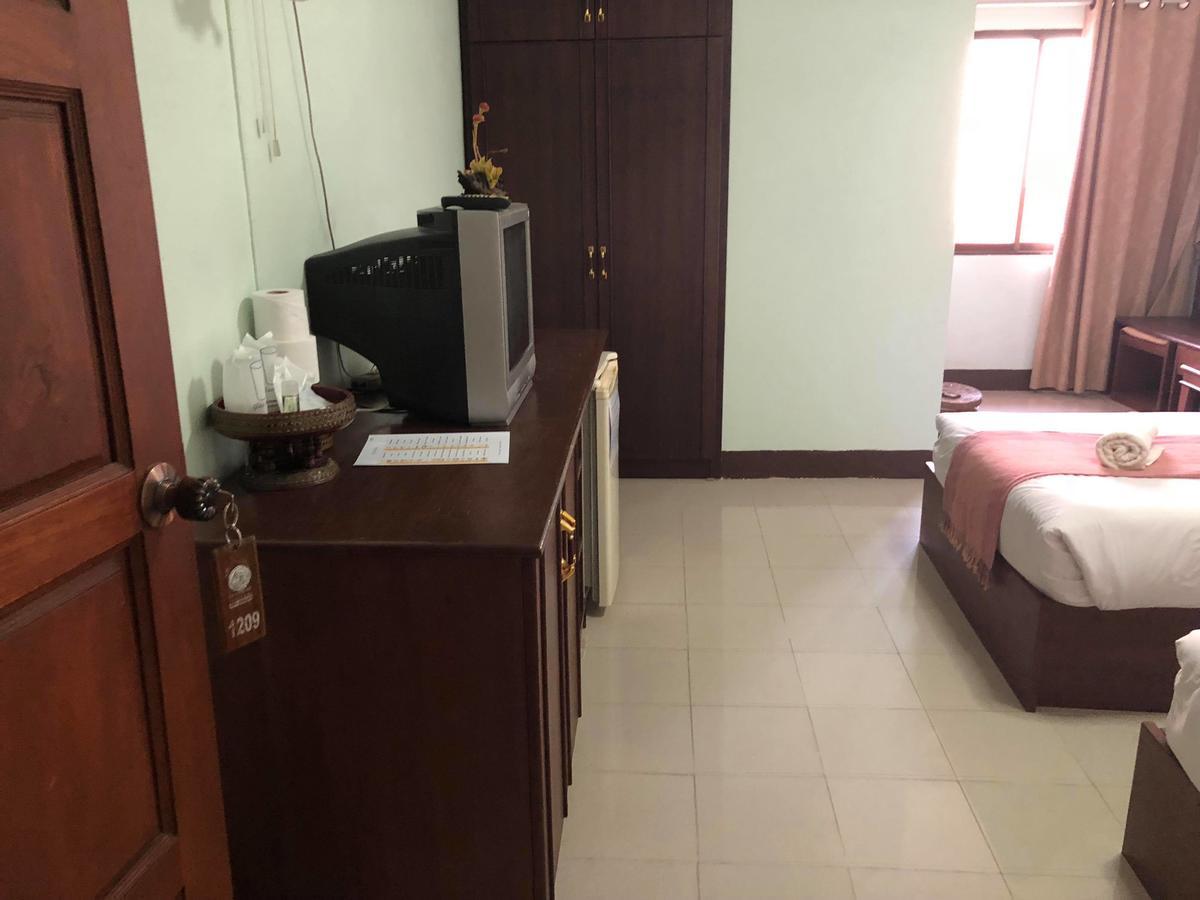 Hotel Vipa House Chiang Mai Esterno foto