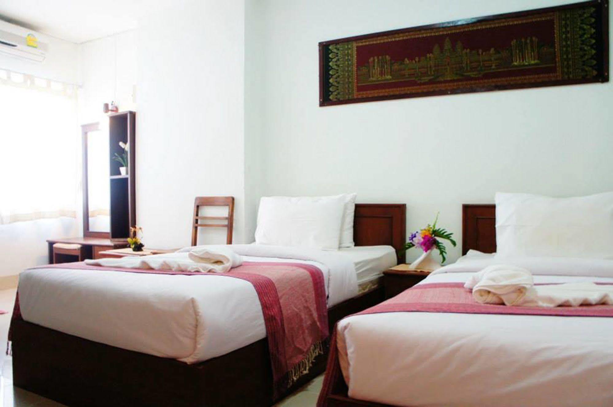 Hotel Vipa House Chiang Mai Esterno foto