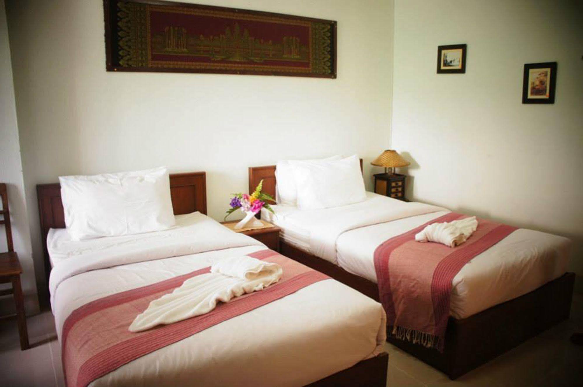 Hotel Vipa House Chiang Mai Esterno foto