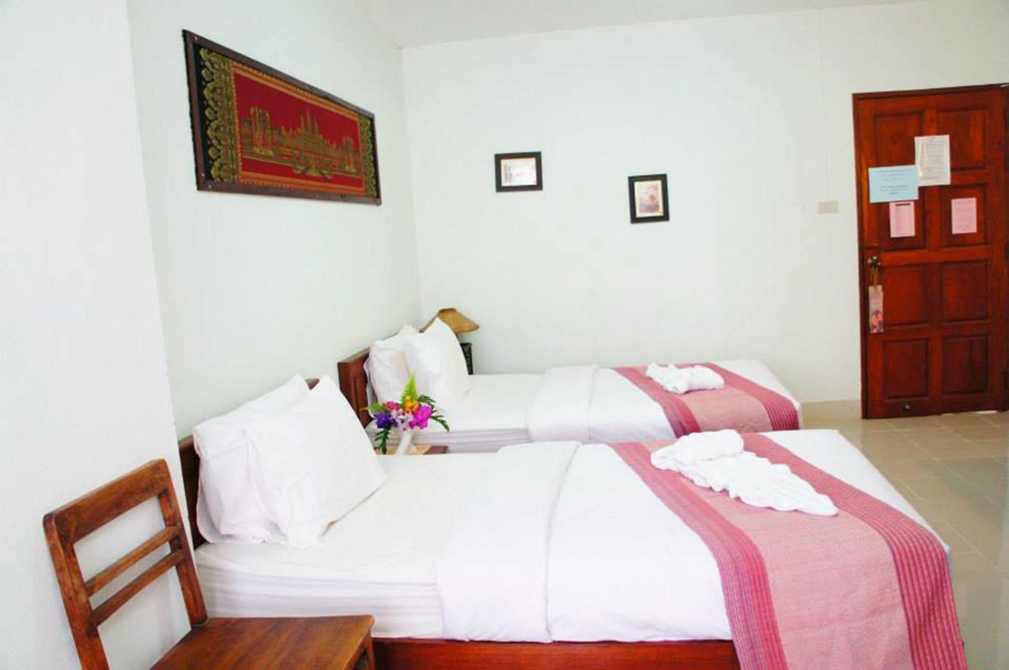 Hotel Vipa House Chiang Mai Esterno foto